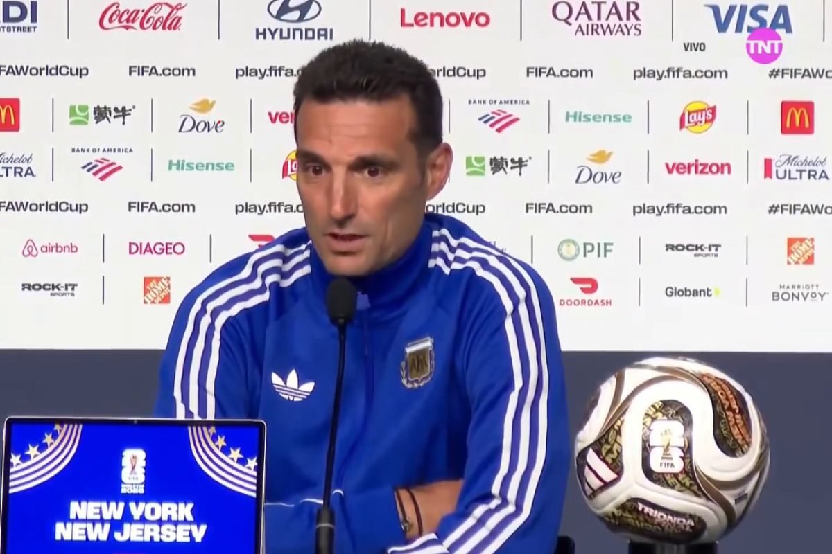 Lionel Scaloni en la conferencia de prensa en New York.