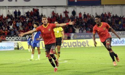 Deportivo Cuenca en su triunfo ante Emelec el 27 de julio de 2026. Foto API