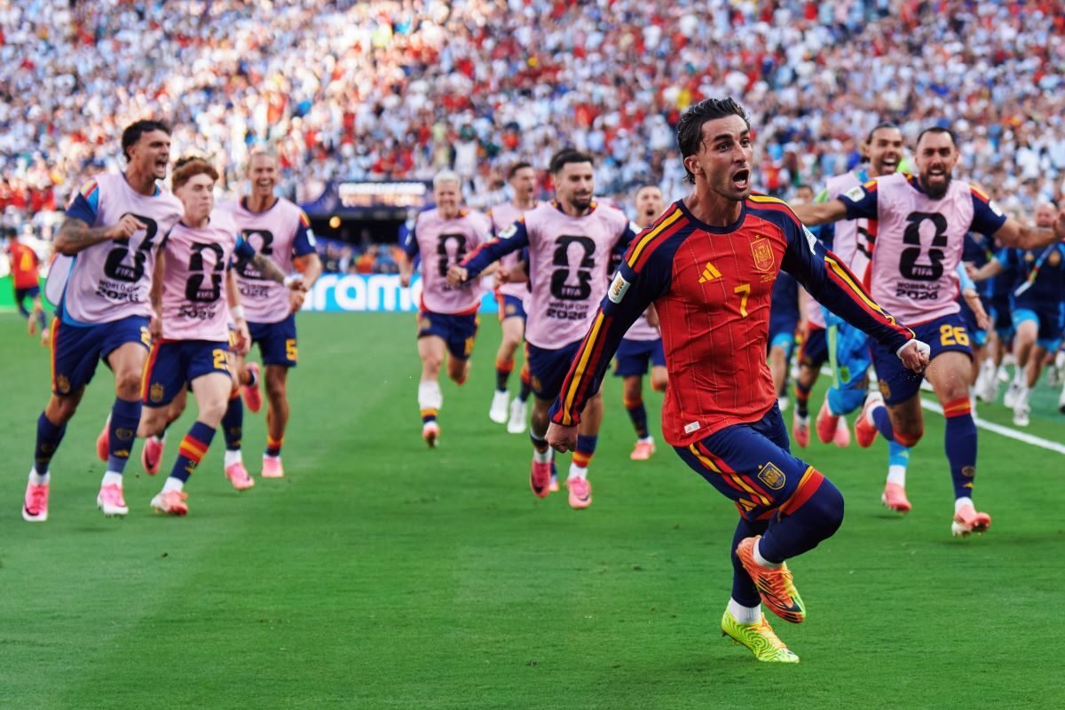 Ferrán Torres celebrando el gol de la victoria ante Argentina. Foto Selección de España