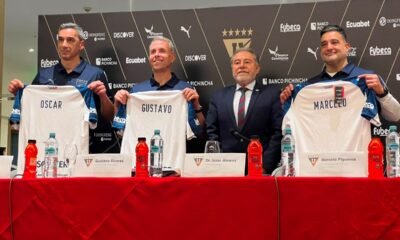 La presentación del nuevo cuerpo técnico de Liga de Quito en Guayaquil. Foto José Reyes