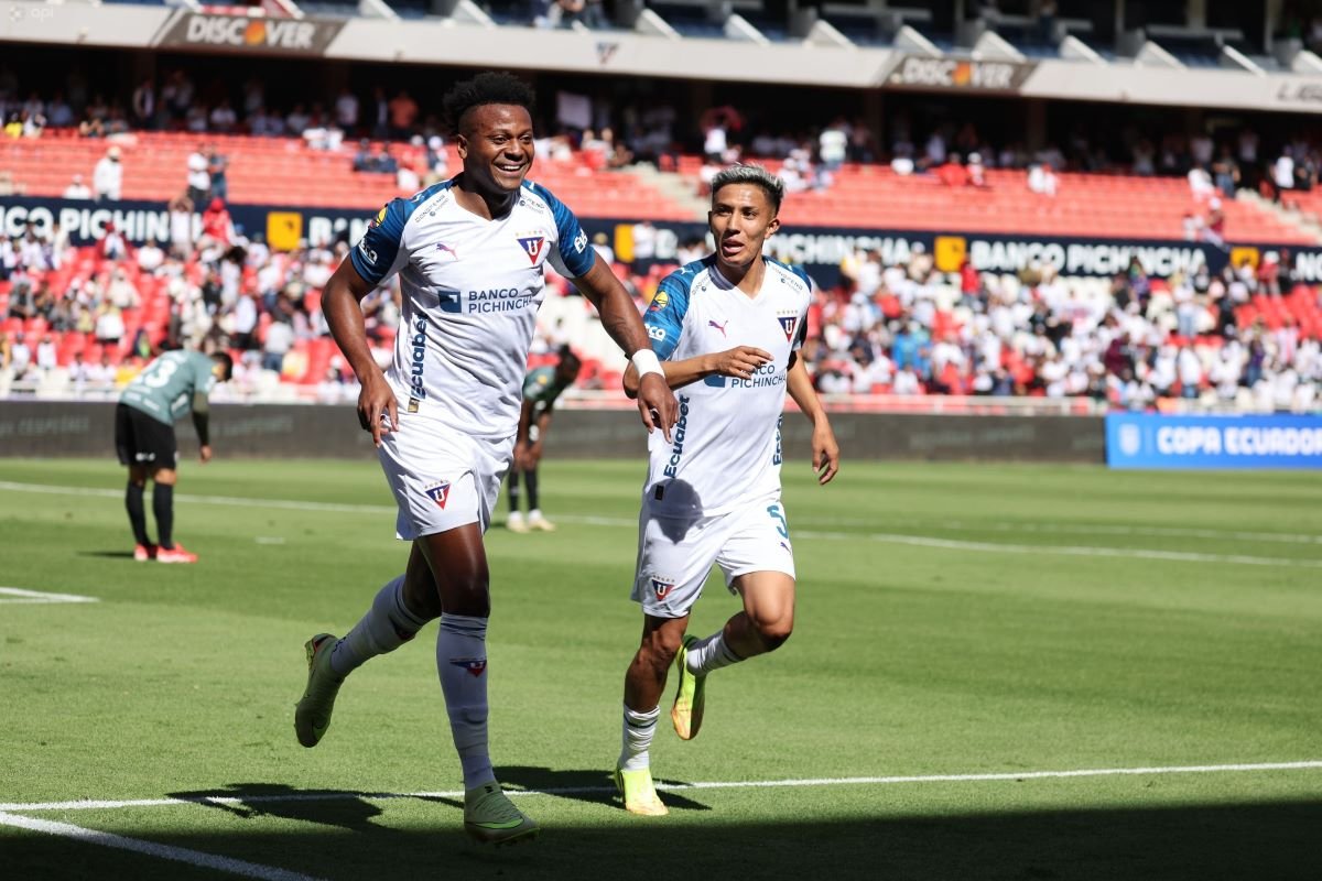 Michael Estrada en su hat trick ante Leones FC por Copa Ecuador. Foto API