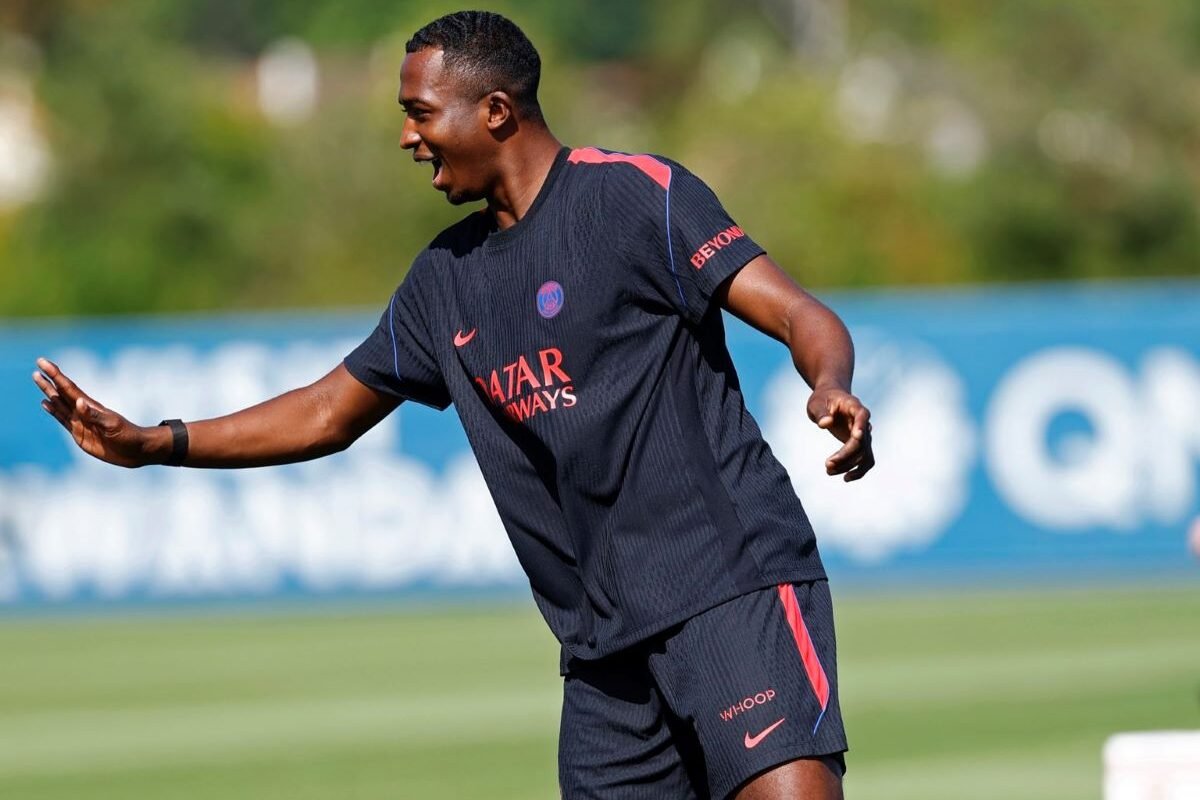 Willian Pacho este viernes 31 de julio en los entrenamientos del PSG. Foto PSG