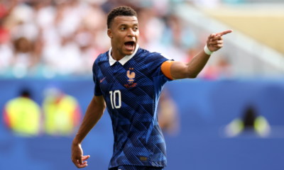 Kylian Mbappé siendo la figura de Francia, anotando doblete. Foto: FIFA