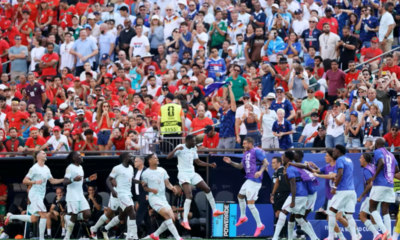 Francia celebrando el segundo gol anotado por Dembélé. Foto: FIFA