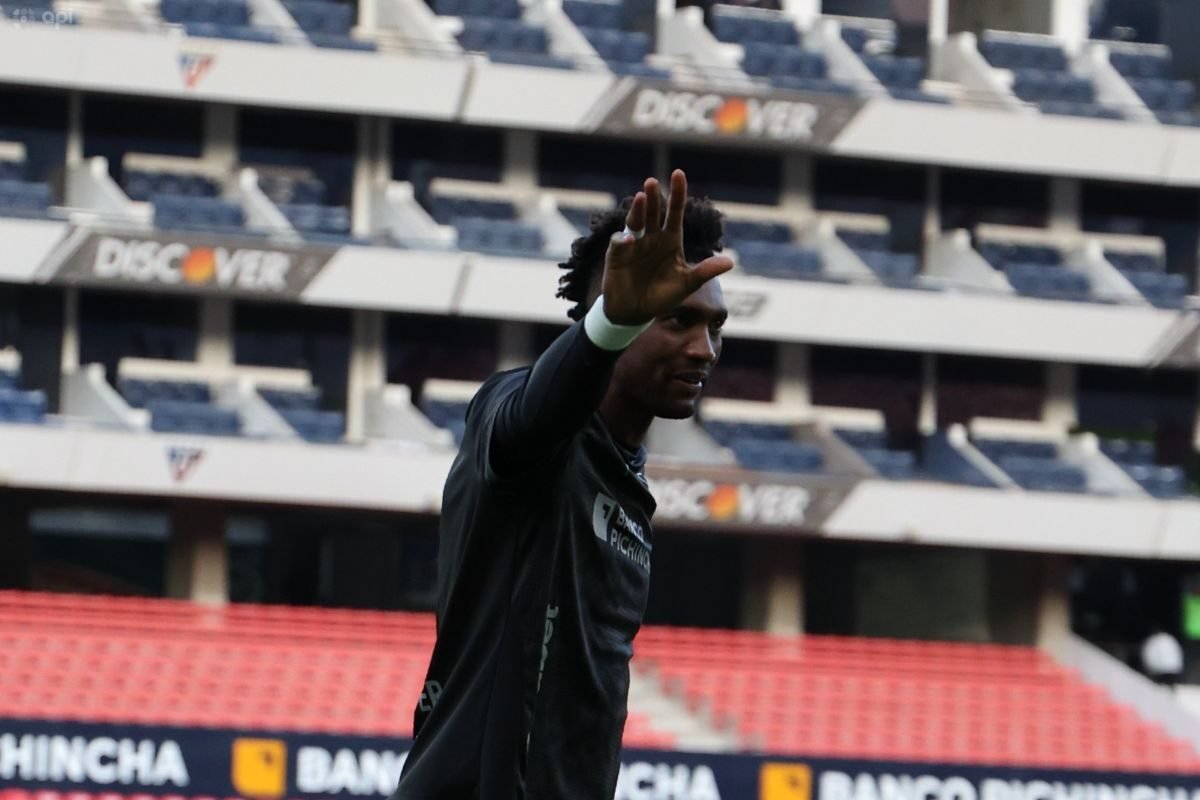 Alexander Domínguez, de Liga de Quito, es titular ante Emelec. Foto: API