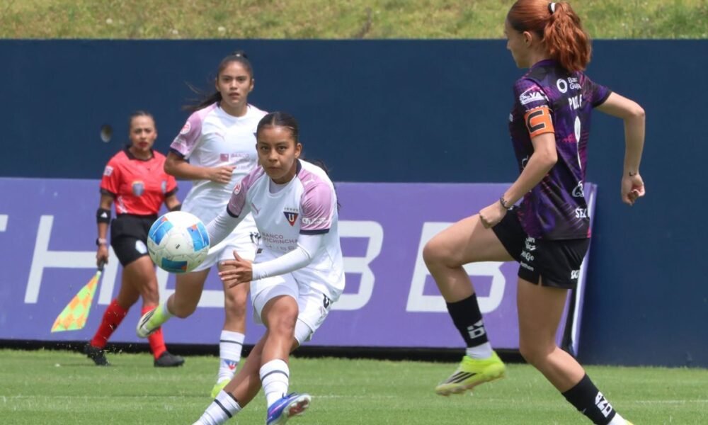 Dragonas IDV y Guerras Albas animarán las semifinales de la Copa Ecuador. Fotos: API