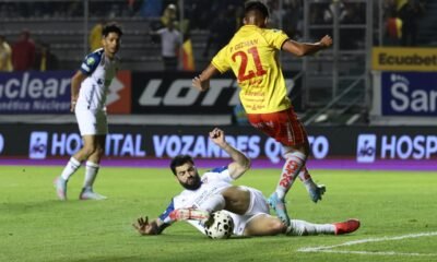 Gian Franco Allala en el partido ante Aucas por la fecha 25 de LigaPro. Foto API
