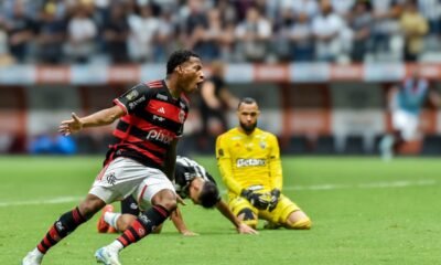 Gonzalo Plata celebrando su gol al Atlético Mineiro en abril de 2026. Foto Flamengo