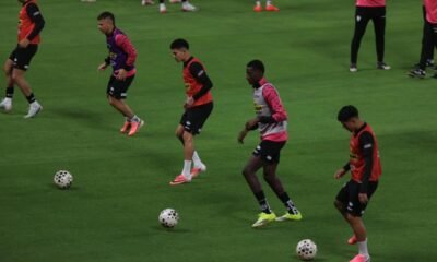 Los jugadores de Independiente del Valle previo al juego con Delfin. Foto: IDV