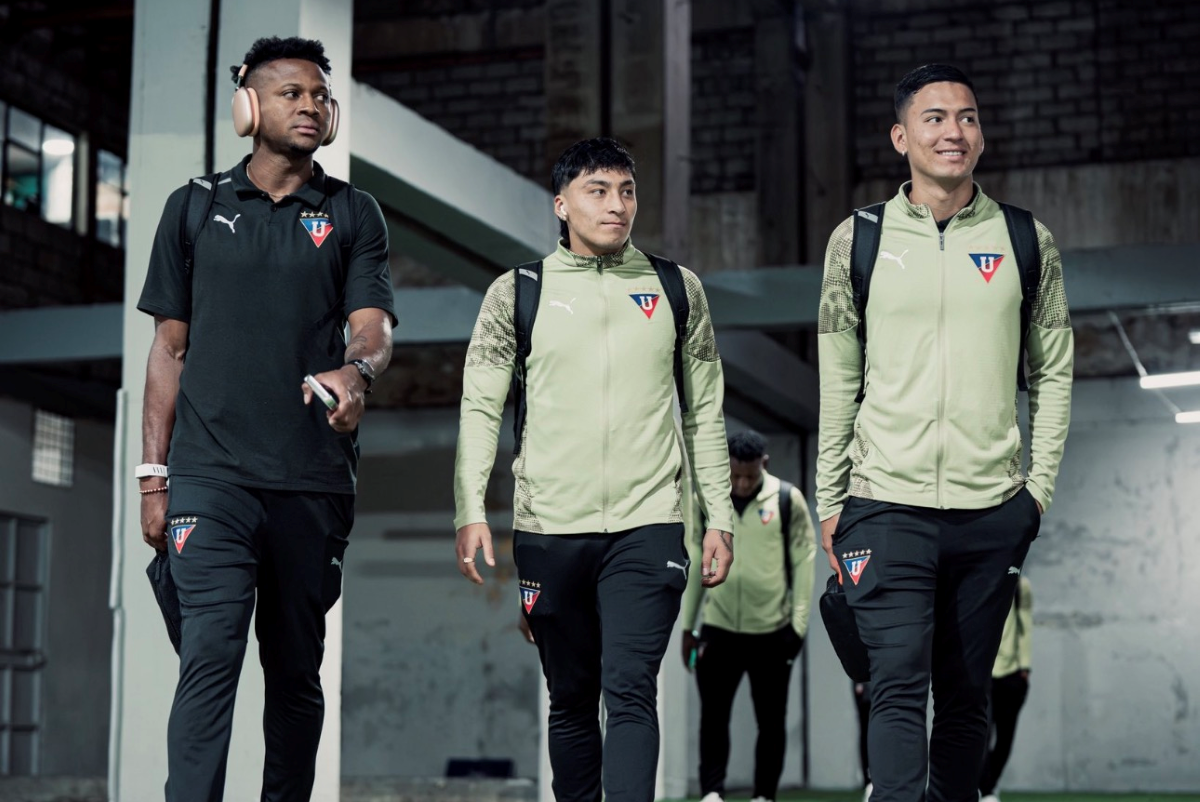 Plantel de Liga de Quito llegando al estadio. Foto: Liga de Quito