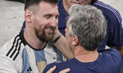Lionel Messi y su padre, Jorge, en el Mundial de Qatar 2022. Foto Chiqui Tapia