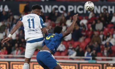 Michael Estrada hizo los dos goles del triunfo de Liga de Quito ante Delfín. Foto: API