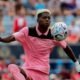 Nilson Angulo en un juego con el Sunderland