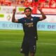 Anthony Valencia celebrando su gol con el Royal Antwerp de Bélgica