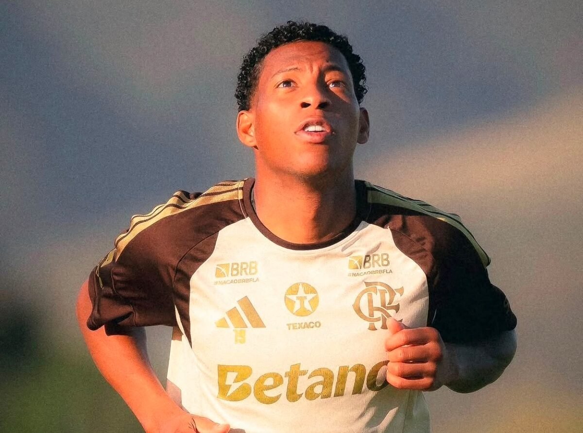 Gonzalo Plata entrenando con Flamengo. Foto: Flamengo