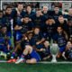 Willian Pacho con sus compañeros del PSG. Foto: PSG