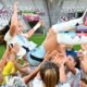 Las jugadoras de España festejan en un juego del Mundial. Foto: Federación de España