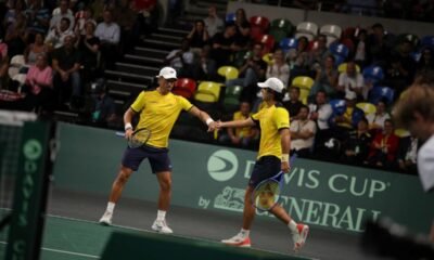 Gonzalo Escobar y Diego Hidalgo de Ecuador en la Copa Davis. Foto Archivo personal