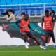 Jordy Caicedo y Alan Minda en el entrenamiento en Suwon. Foto: La Tri