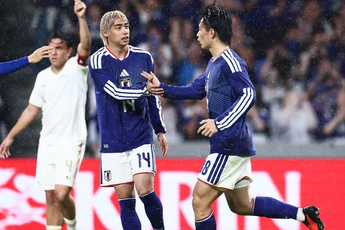 Jugadores de Japón en su partido contra Venezuela. Foto Selección de Japón
