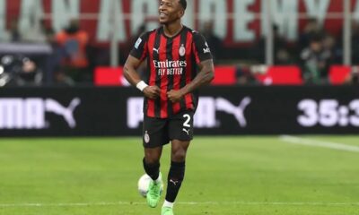 Pervis Estupiñán en el partido del AC Milan frente al Lecce. Foto AC Milan