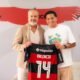 Anthony Valencia en la presentación en el Flamengo.