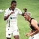 Alexander Alvarado celebrando su gol a Barcelona SC. Foto LDU
