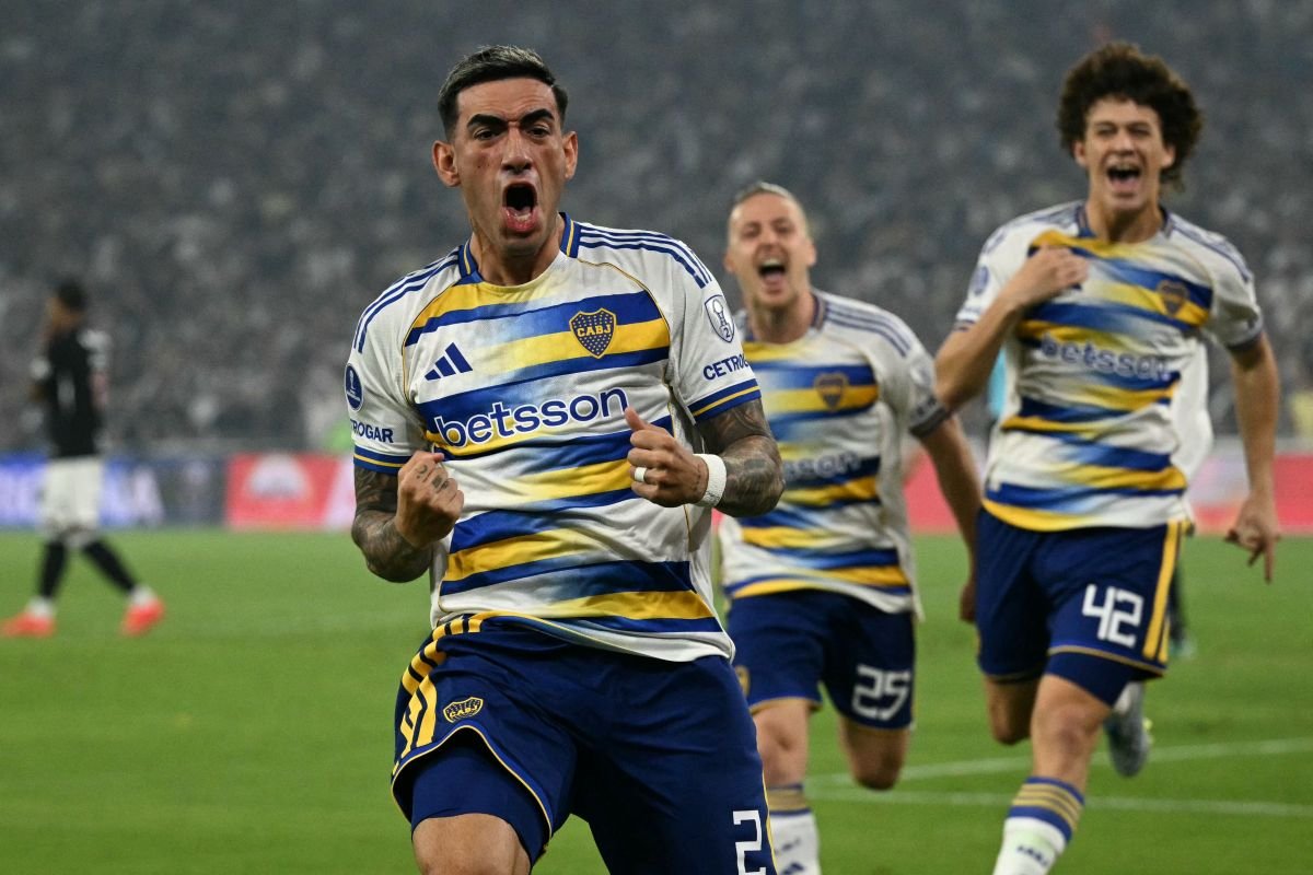 Lautaro Di Lollo celebra el primer gol que anotó Boca Juniors ante Vasco da Gama en el Maracaná. Foto: Boca Jrs