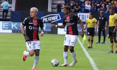 Layan Loor y Emerson Pata en el juego de Independiente del Valle ante Aucas. Foto: IDV