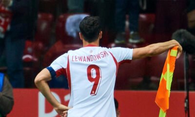 Robert Lewandowski hizo un triplete con Polonia. Foto: UEFA