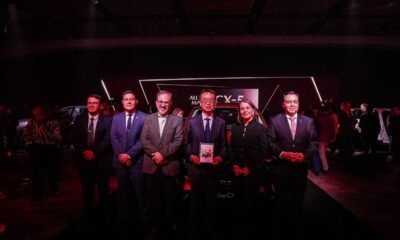 De izq. a der.: Juan Francisco Vaca, Pablo Burbano, Juan Fernando Molina, Horiuchi Toshihiko, Florencia Durini y Santiago Castro.