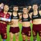 Jugadores de Macará celebran el triunfo ante LDU, en el Rodrigo Paz por la LigaPro. Foto: Macará
